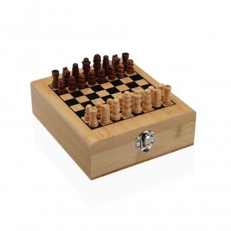 WINE SET 4 ACCESSORIES W/ CHESS