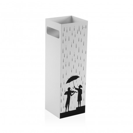 UMBRELLA STAND UNDER THE RAIN