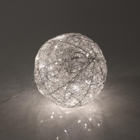 SILVER 3D LIGHT-UP BALL 15CM