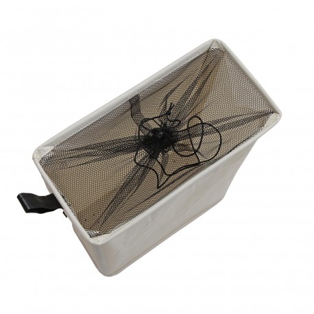 CREAM MESH-COVERED LAUNDRY BASKET W/ HANDLE