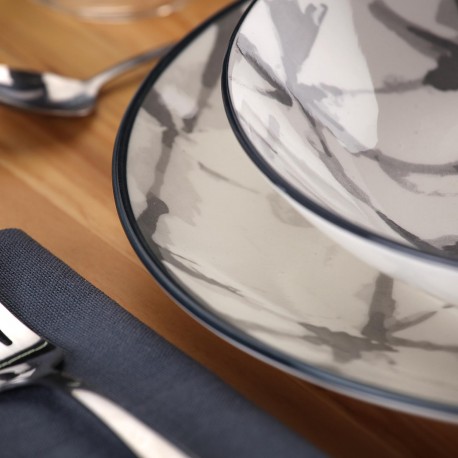 18-PIECE GREY POMPEIA DINNER SET