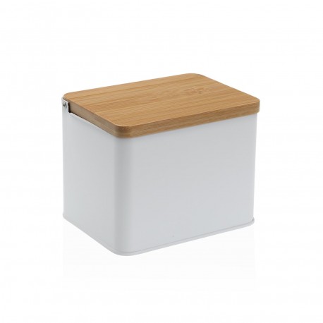 WHITE SALT SHAKER WITH WOODEN LID