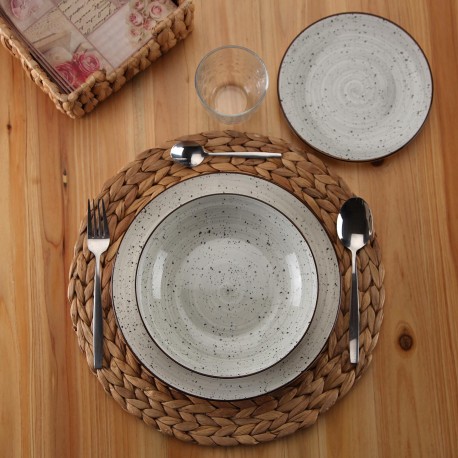 18-PIECE LUA BEIGE DINNER SET