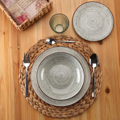 18-PIECE LUA GRAY DINNER SET