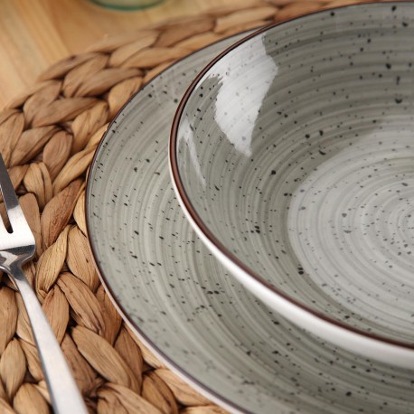 18-PIECE LUA GRAY DINNER SET