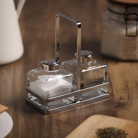 SALT AND PEPPER SET