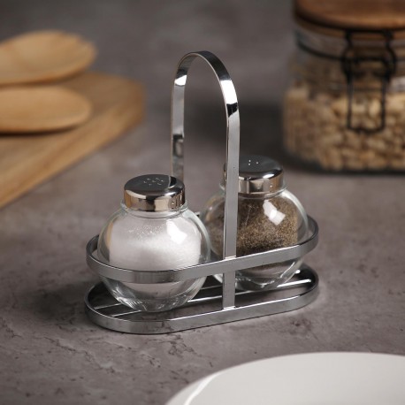 SALT AND PEPPER SET