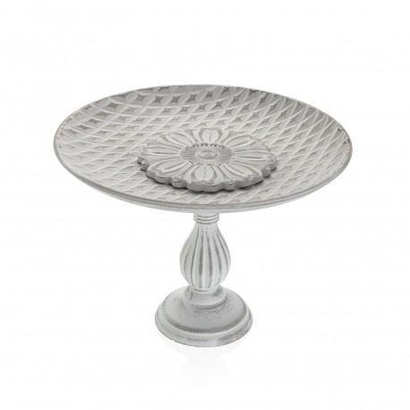 WHITE TALL CENTREPIECE
