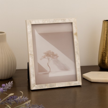 WHITE SHELL PHOTO FRAME 13X18