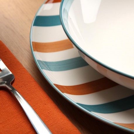 STRIPED 18-PIECE DINNER SET