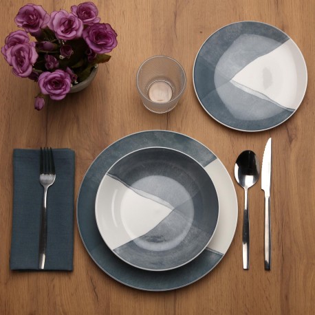 18-PIECE BLUE PICNIC DINNER SET