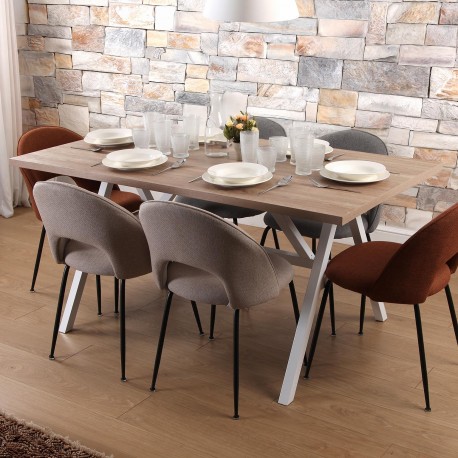 WHITE SAGAS DINING TABLE