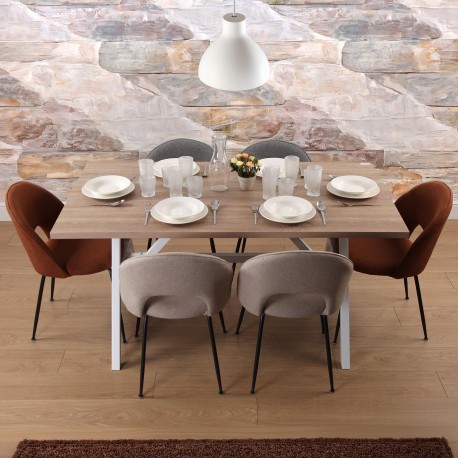 WHITE SAGAS DINING TABLE