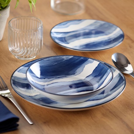 18-PIECE MARE DINNER SET
