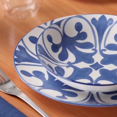 LAILA BLUE 18-PIECE DINNER SET