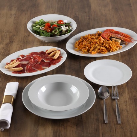 18-PIECE WHITE DINNER SET