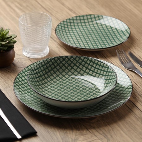 18-PIECE GREEN "CARINA" DINNER SET