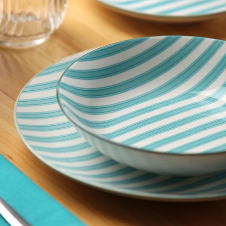 18-PIECE BLUE "ANNE" DINNER SET