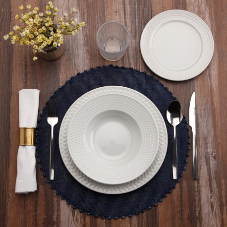 18-PIECE WHITE WICKER EMBOSSED DINNER SET