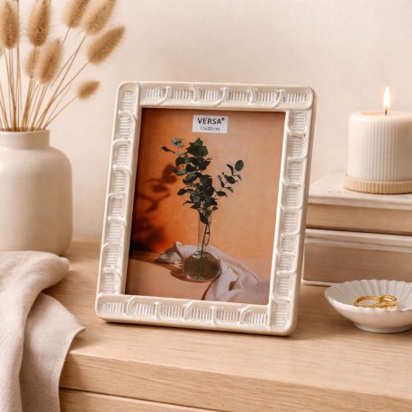 VASSA RESIN PHOTO FRAME 15X20